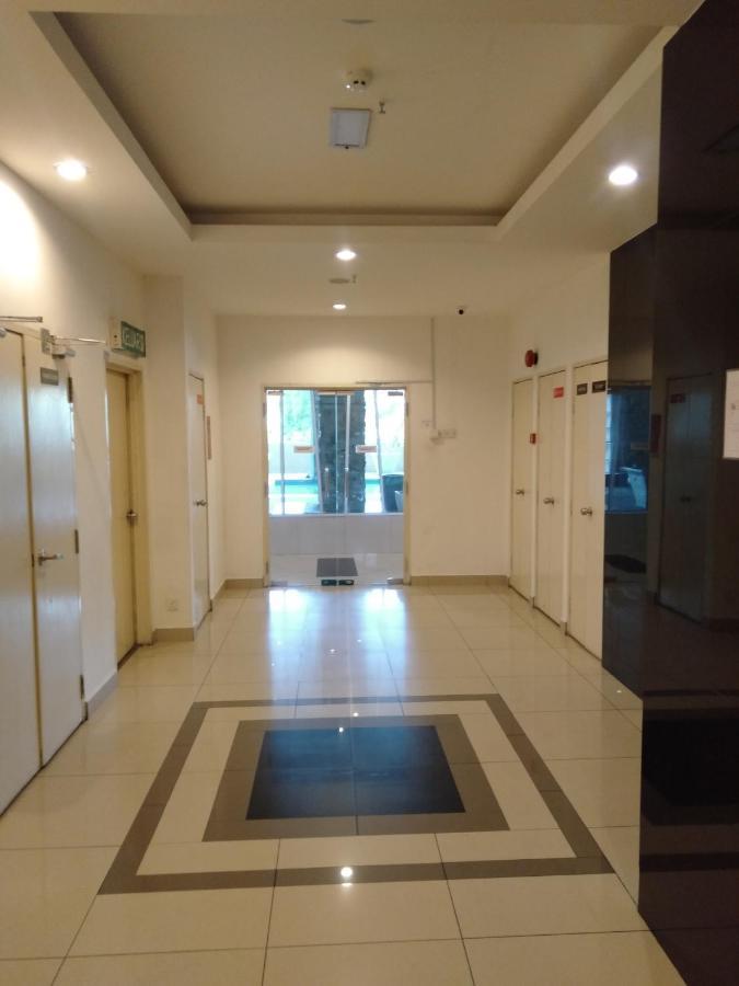 Risqi Apartment 2 Bedroom Wakaf Che Yeh Kota Bharu Eksteriør billede